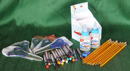 Paquete útiles para la clase para 10 niños